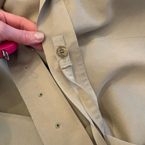 Vintage Burberry Trench Coat with Removable Wool Liner and Classic Check Lining - Picture 10 of 16